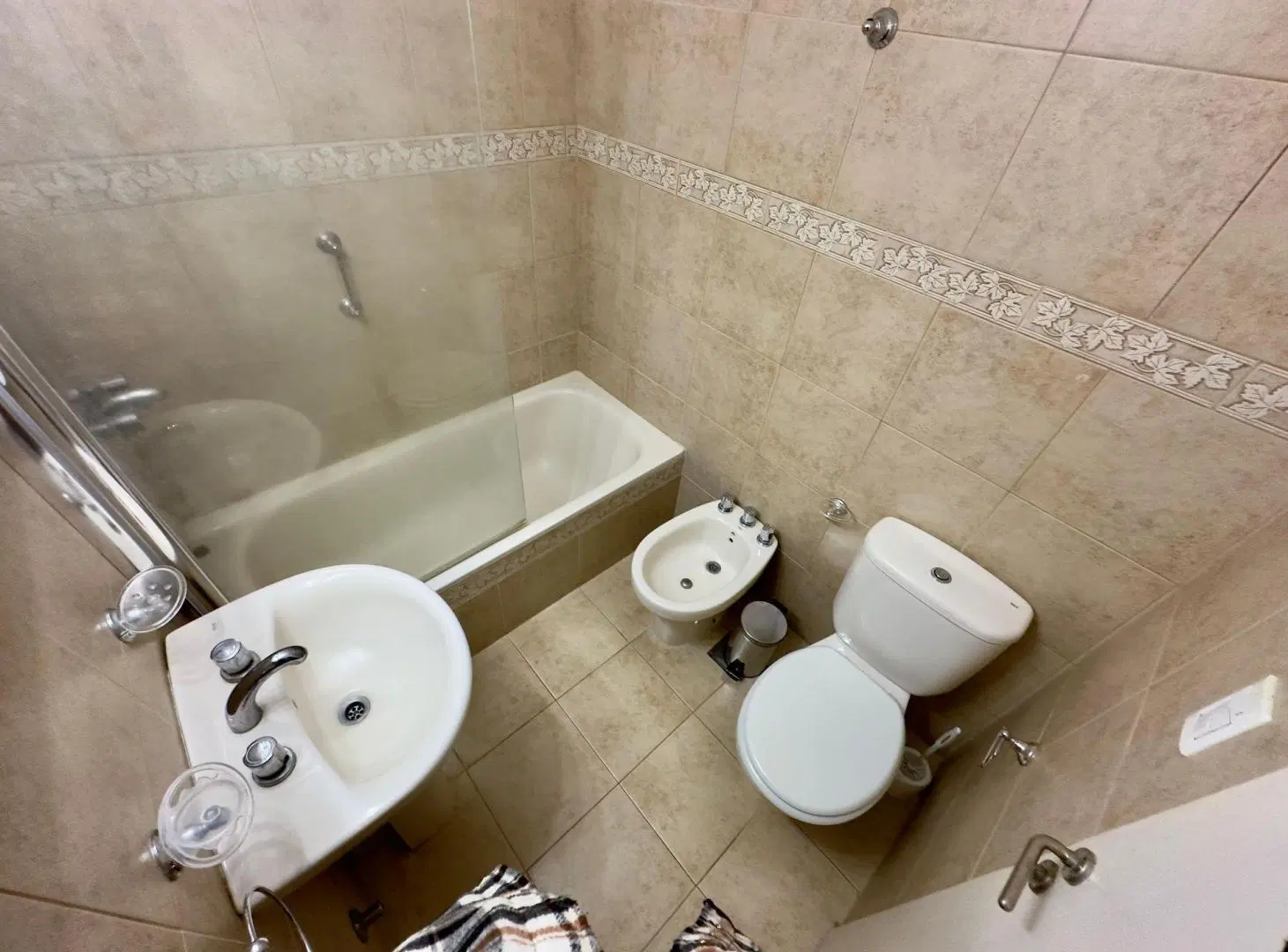 DEPARTAMENTO 3 AMB. EN ALQUILER EN LA PERLA 5