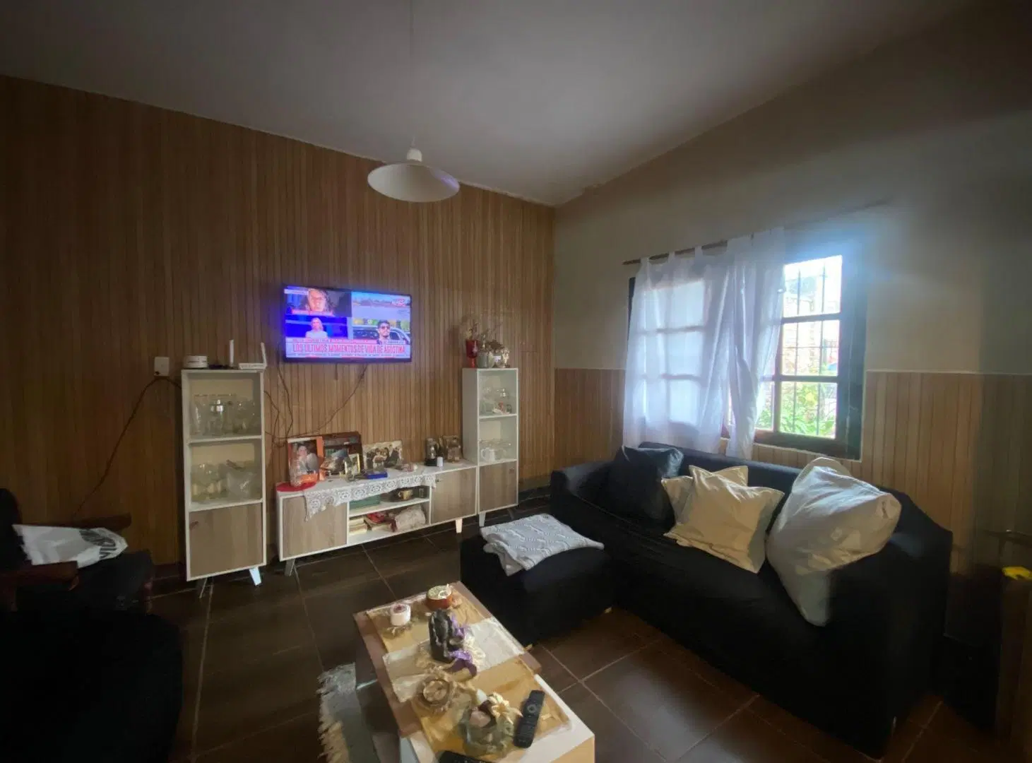 VENTA CASA 4 AMB C/JARDIN SAN MARTIN Y MALVINAS 2