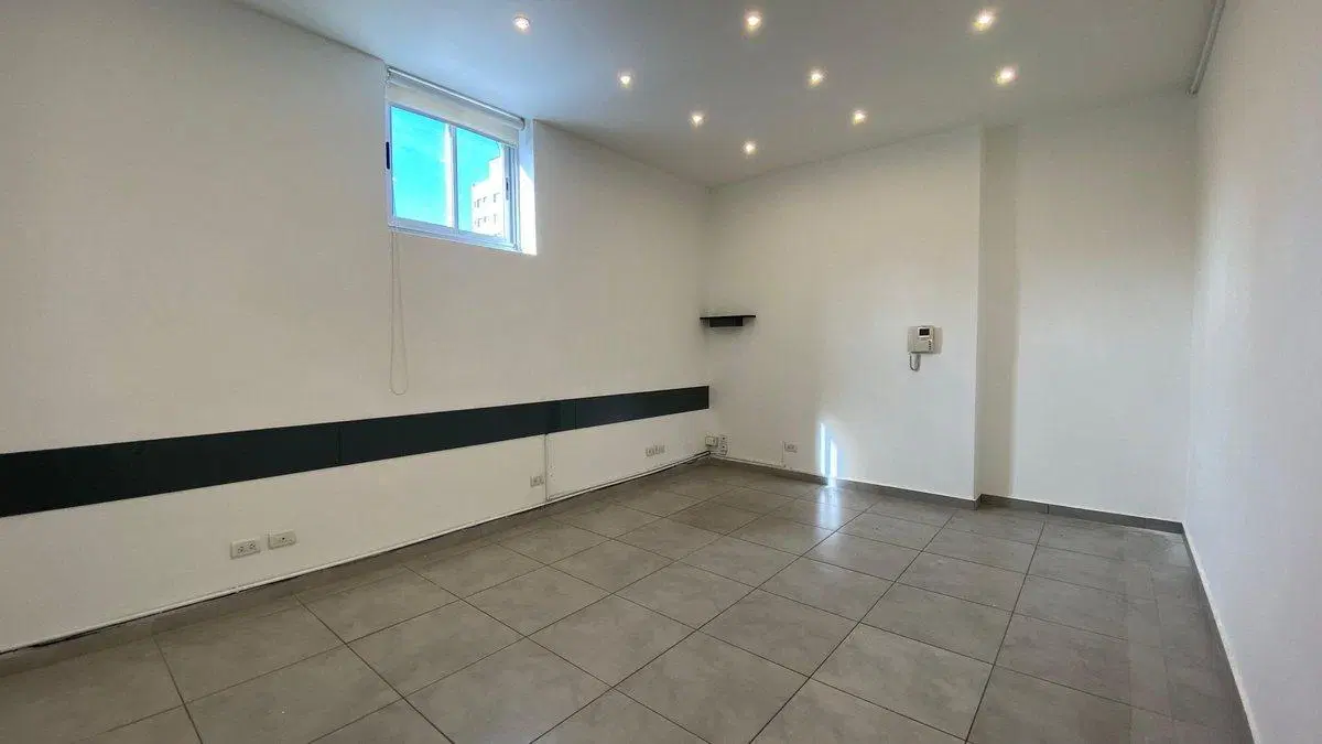 ALQUILER OFICINA 24 MESES BARRIO SAN JOSE 2
