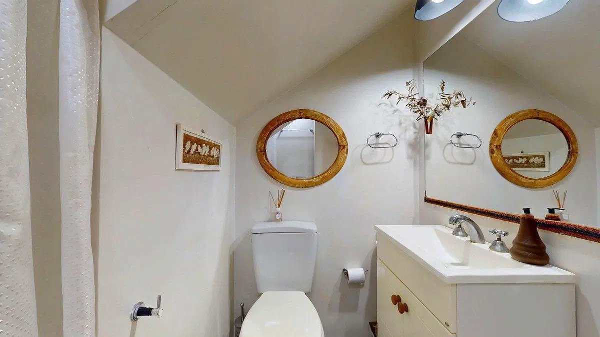 VENTA CASA EN PH CON AMPLIO JARDIN Y PATIO 4