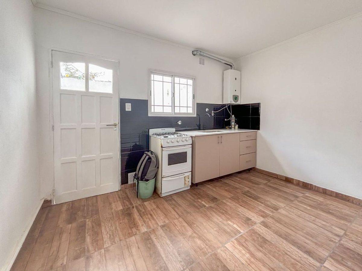 Foto de VENTA PH 2 AMBIENTES + COCHERA+PATIO, REFACCIONADO, imagen 5