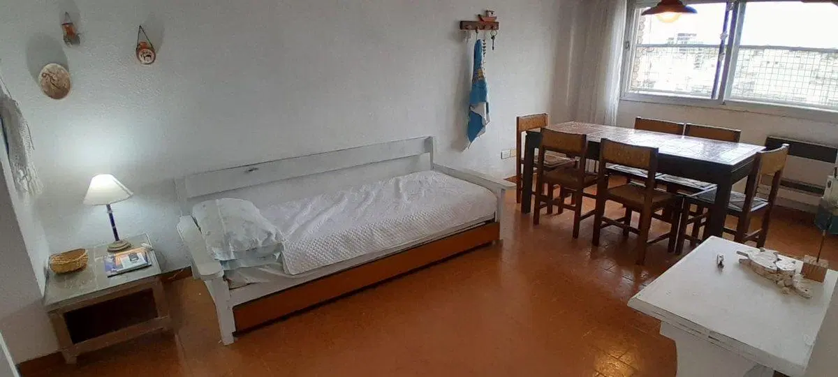 VENTA DEPARTAMENTO 2 AMB C/FRENTE A 100MTS DEL MAR 3