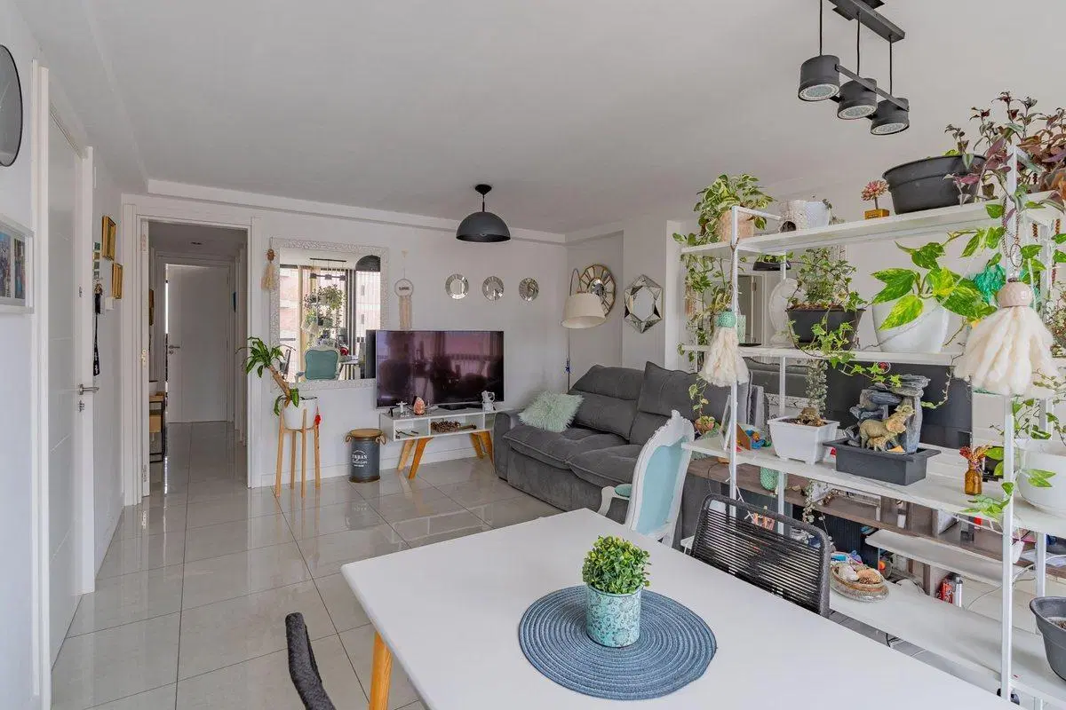 VENTA 3 AMBIENTES SEMI PISO AL FRENTE MODERNO 5