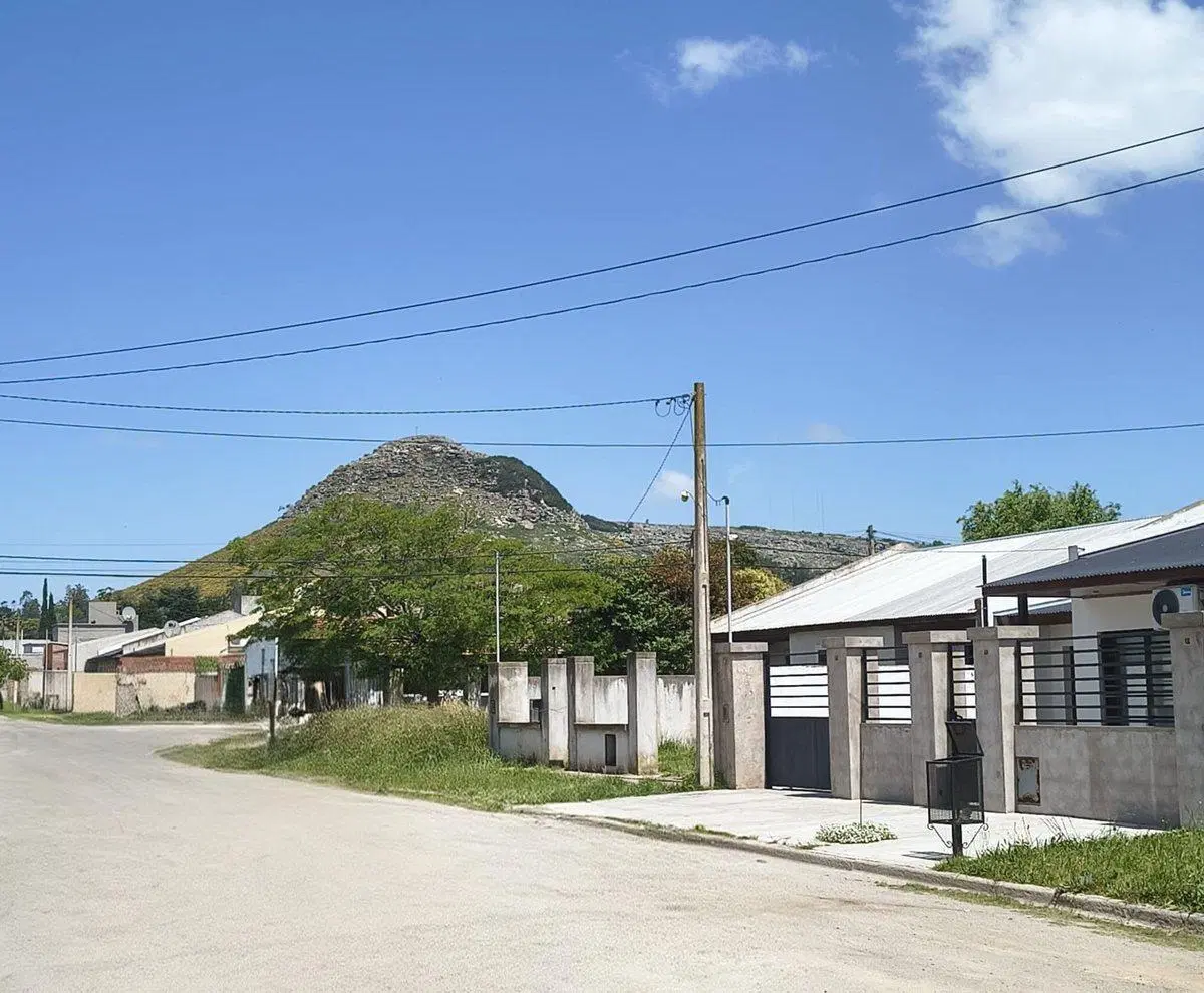 VENTA LOTE 302 Mts2 , BARRIO "GOLDEN 2" BALCARCE 5