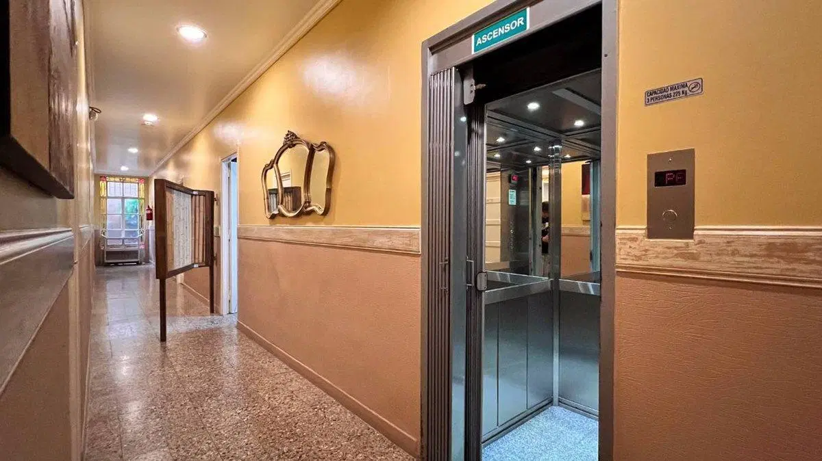 VENTA HOTEL EN LA PERLA 44 HAB A 150MTS DEL MAR 5