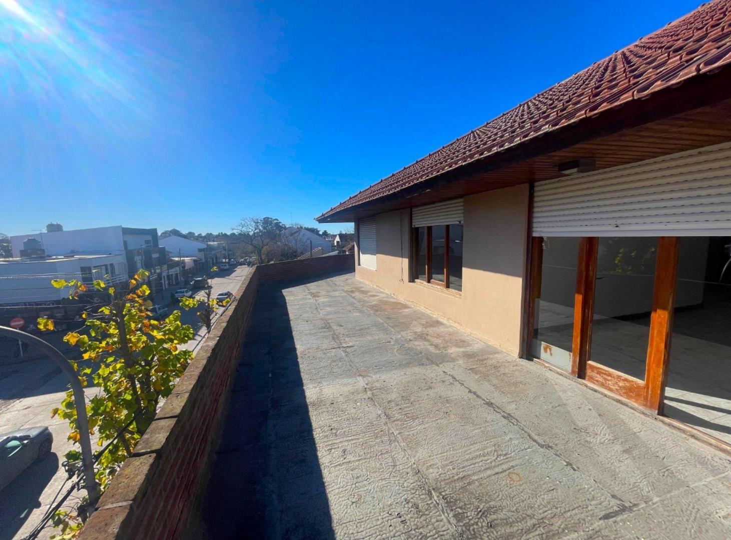 VENTA PH 3 AMB AL FRENTE CON TERRAZA VILLA PRIMERA