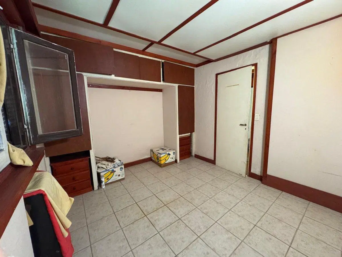 VENTA CASA 4 AMB. CON PARQUE / PARQUE PEÑA 8