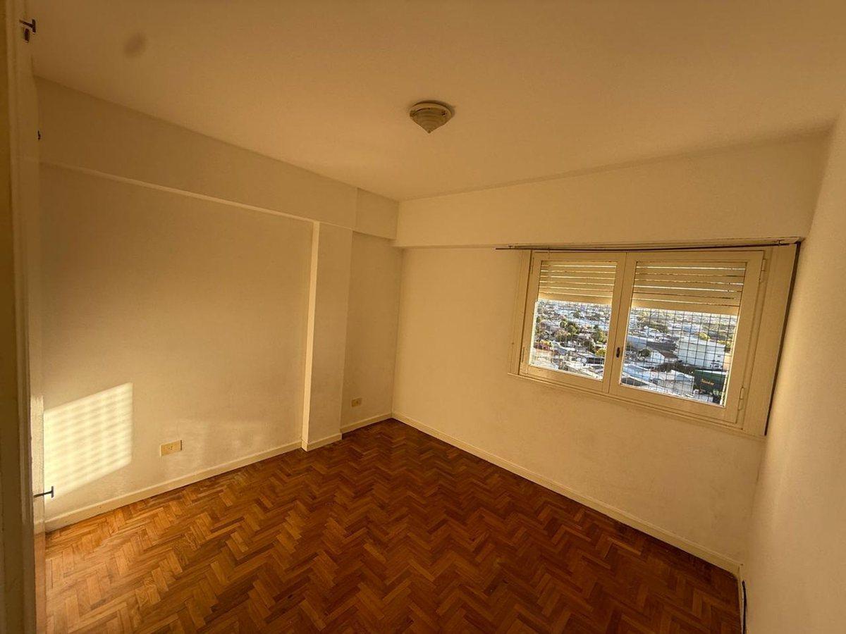 Foto de VENTA DEPTO 2 AMB AL FRENTE BALCON B. SARMIENTO, imagen 5