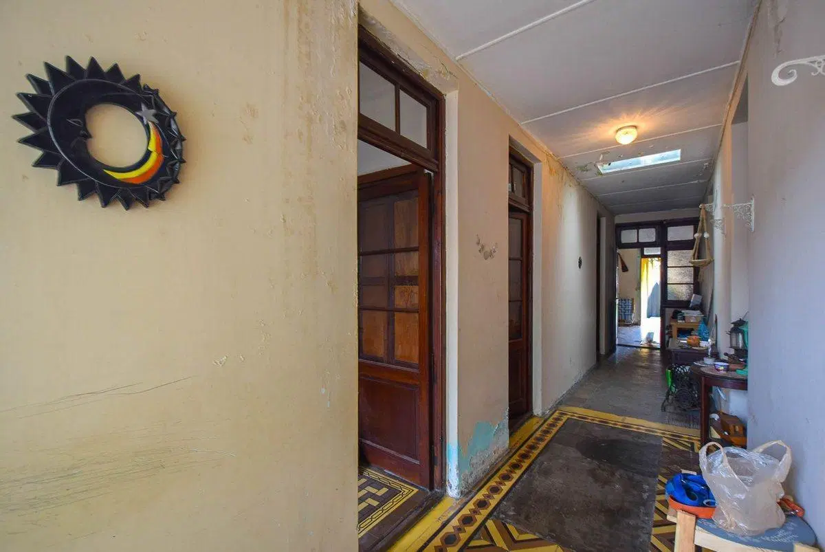 VENTA CASA ANTIGUA A RECICLAR O APTA DESARROLLO 3