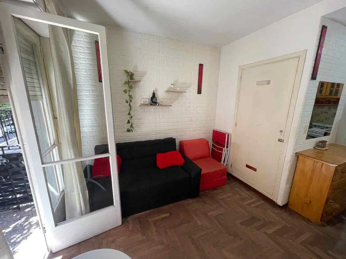 VENTA DEPARTAMENTO MONOAMBIENTE CON BALCON GUEMES 4