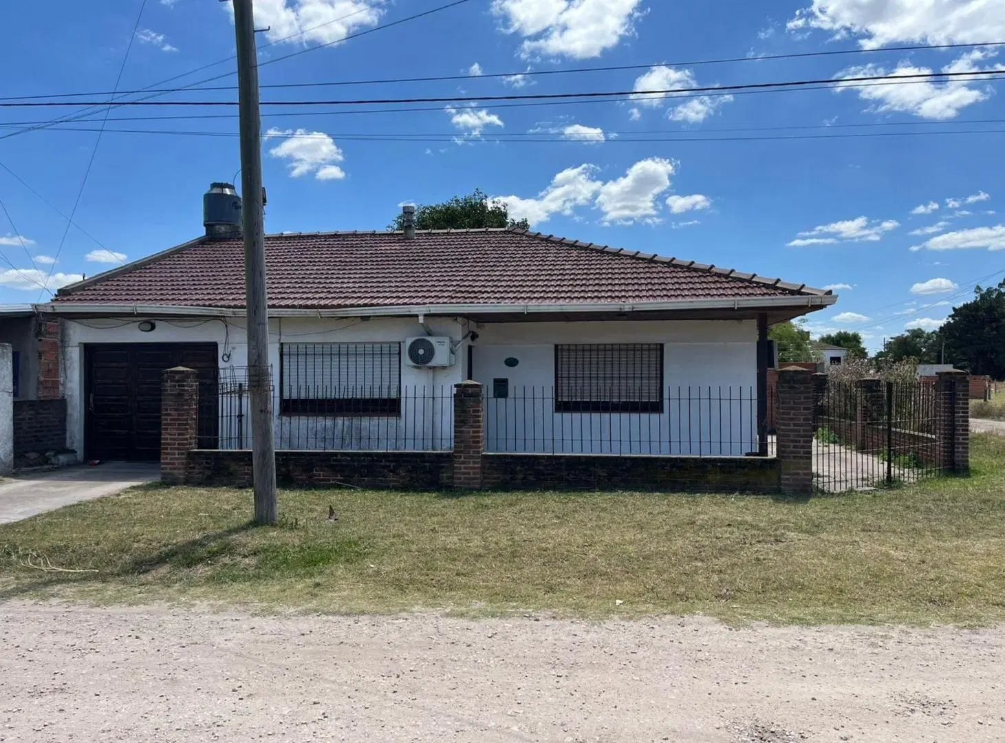 Venta casa 3 ambientes Miramar 5