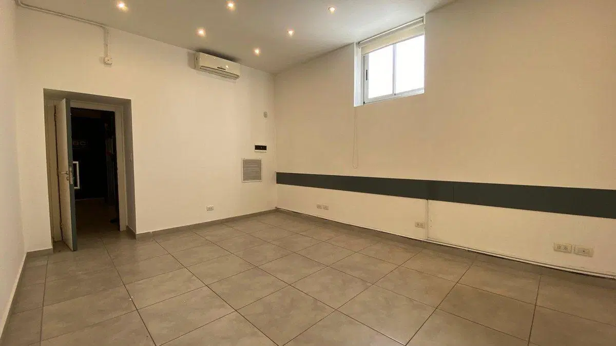 ALQUILER OFICINA 24 MESES BARRIO SAN JOSE 2