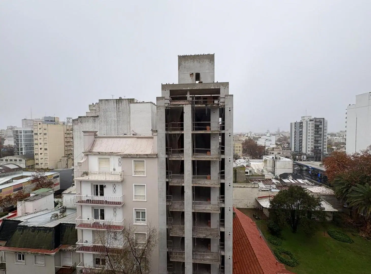 VENTA DEPARTAMENTO 4 AMBIENTES LA PERLA 4