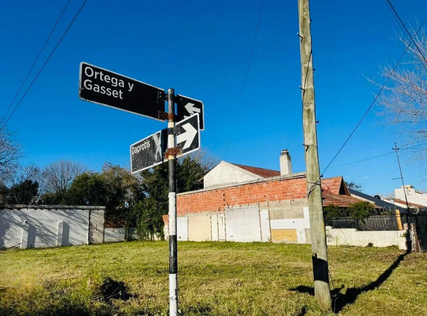 LOTE EN VENTA DE 299,98 M EN ORTEGA Y GASSET 2