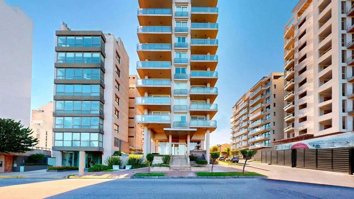 VENTA DEPARTAMENTO MARAL54 PISO 13 2AMB Y COCHERA 3