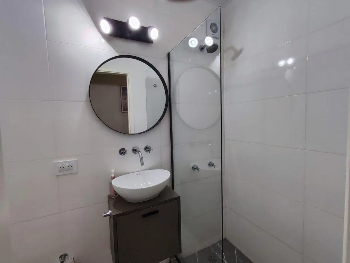 Venta PH 2AMB reciclado con patio, Villa Primera 4