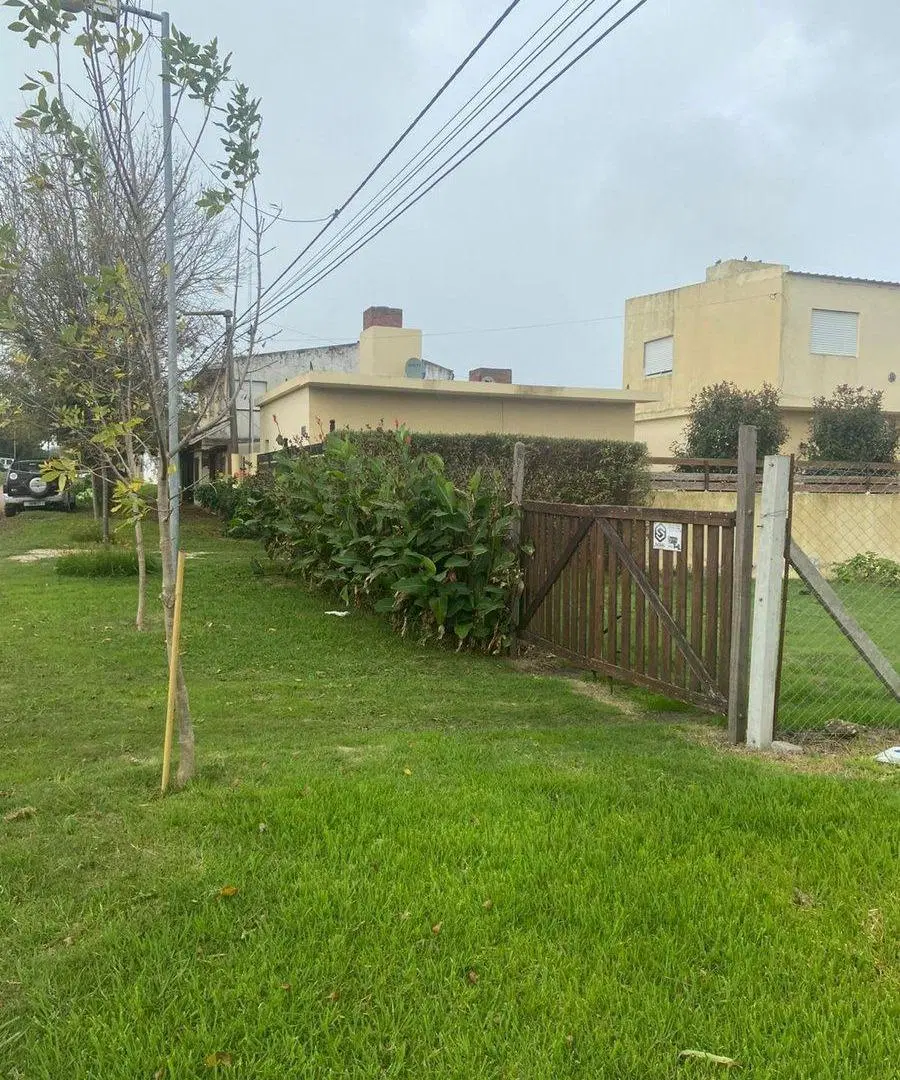 Terreno de 450m2 en venta en Parquemar 3
