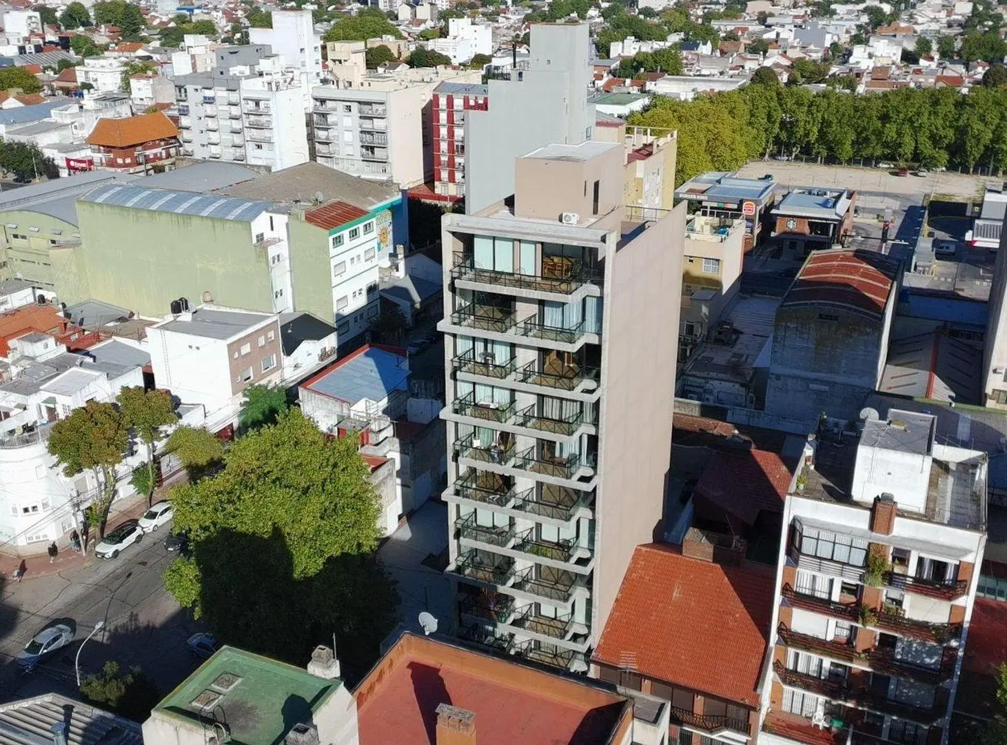 ALQUILER DEPARTAMENTO 2 AMBIENTES COCHERA CHAUVIN 5