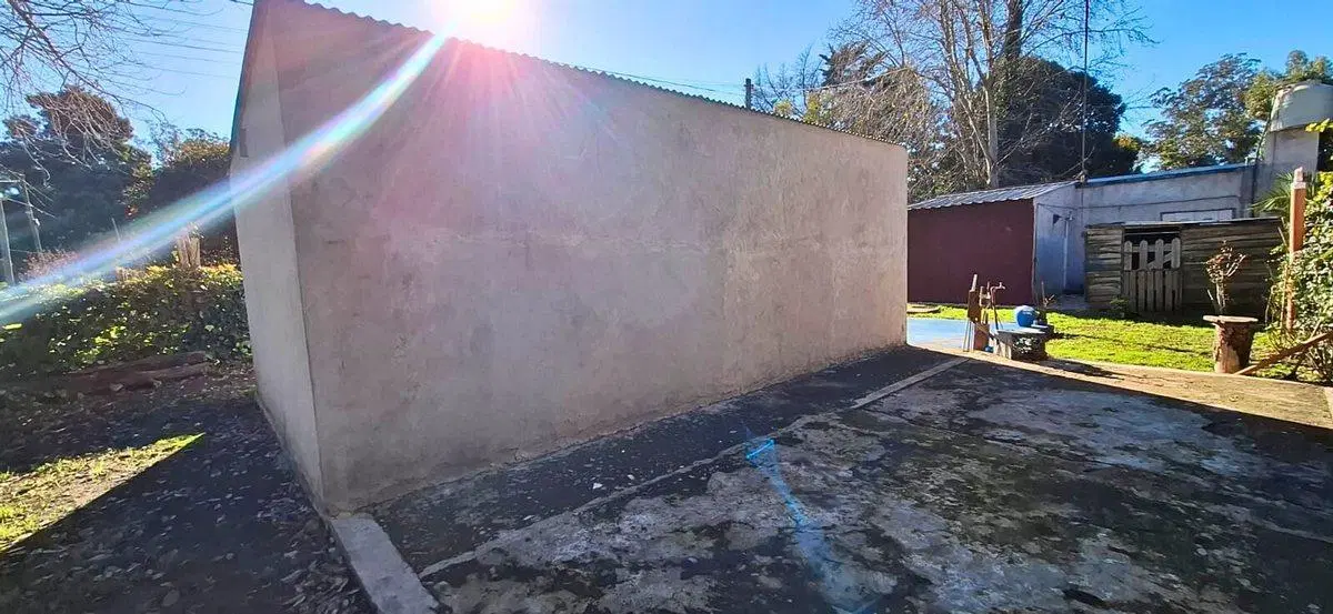 VENTA TERRENO EN ESQUINA CON DOS UNIDADES 8