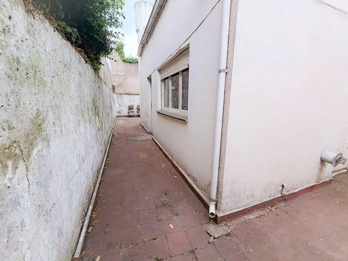Venta PH 3 ambientes con patio zona Puerto 5
