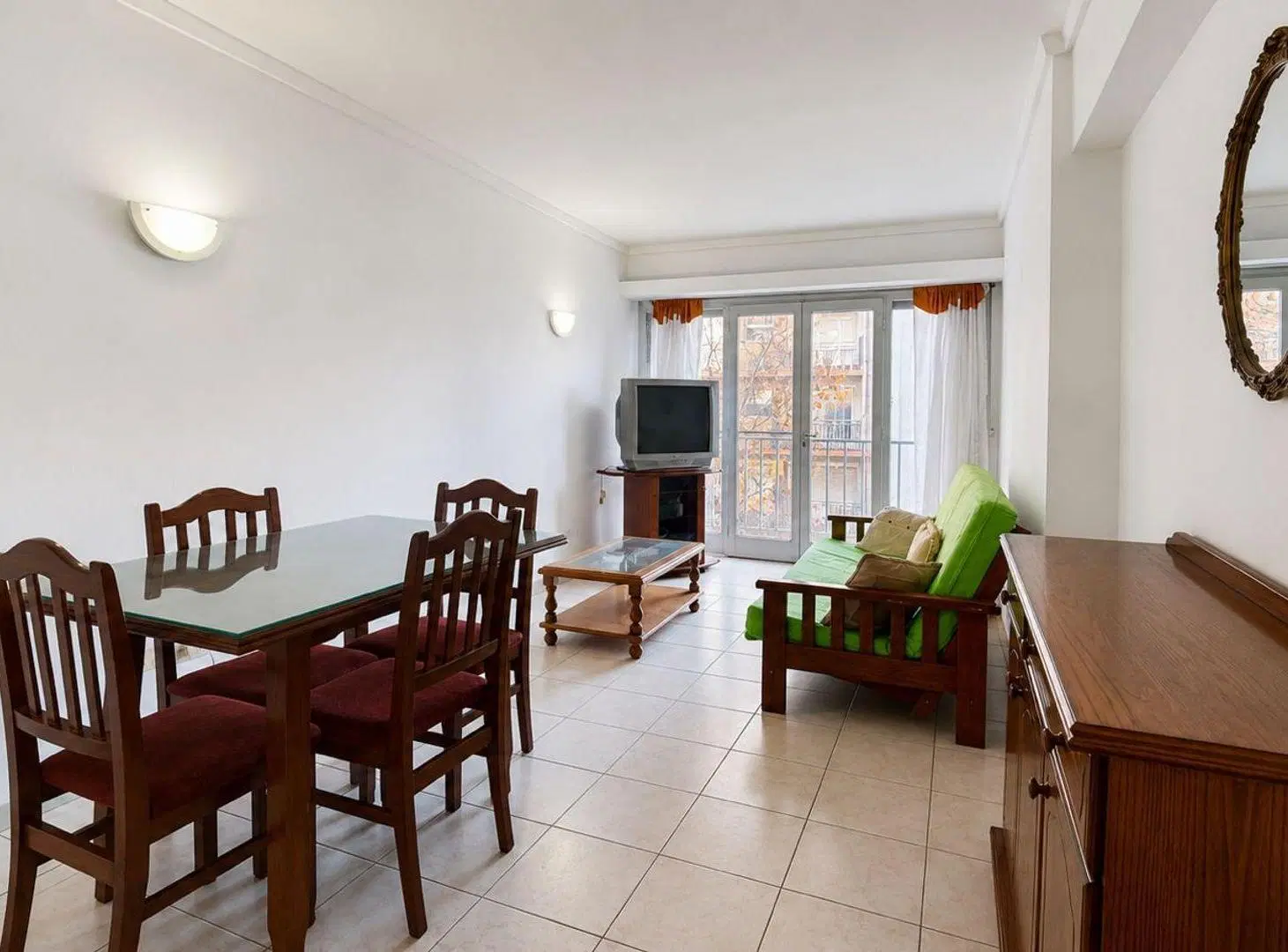 VENTA DPTO 2 AMB C/DPCIA COCHERA FRENTE ALDREY 3