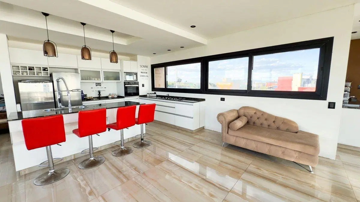 VENTA CASA 4 AMBIENTES PARQUE Y PILETA CAMET NORTE 4