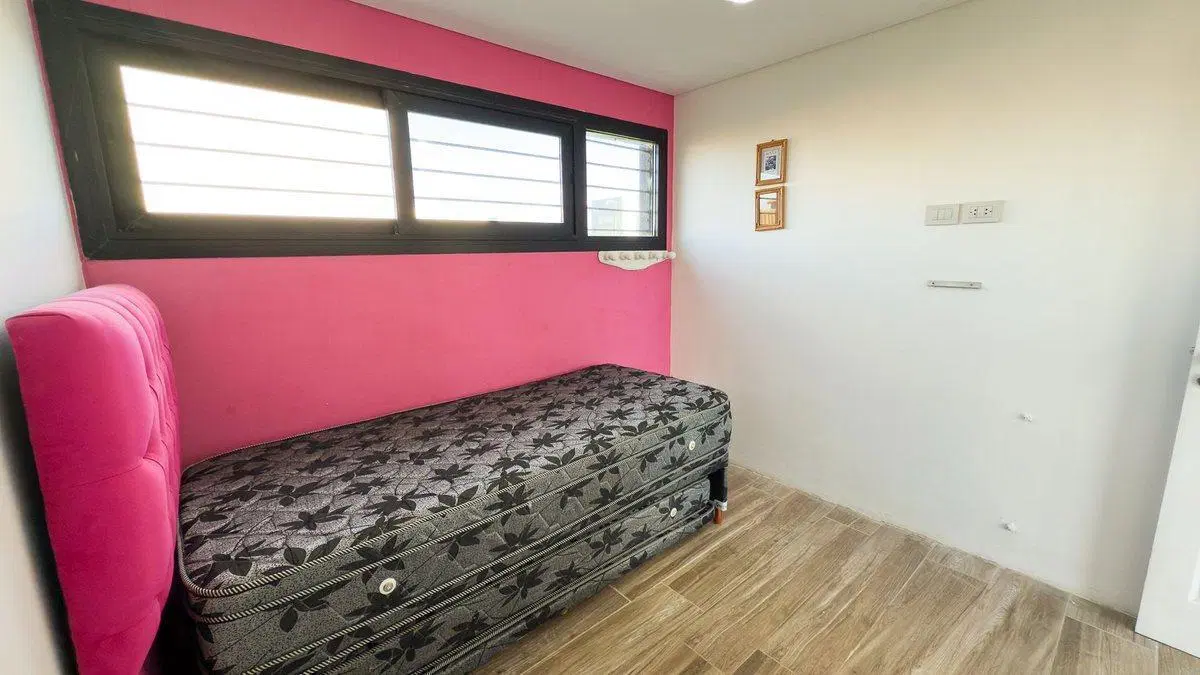 VENTA CASA 4 AMBIENTES PARQUE Y PILETA CAMET NORTE 8