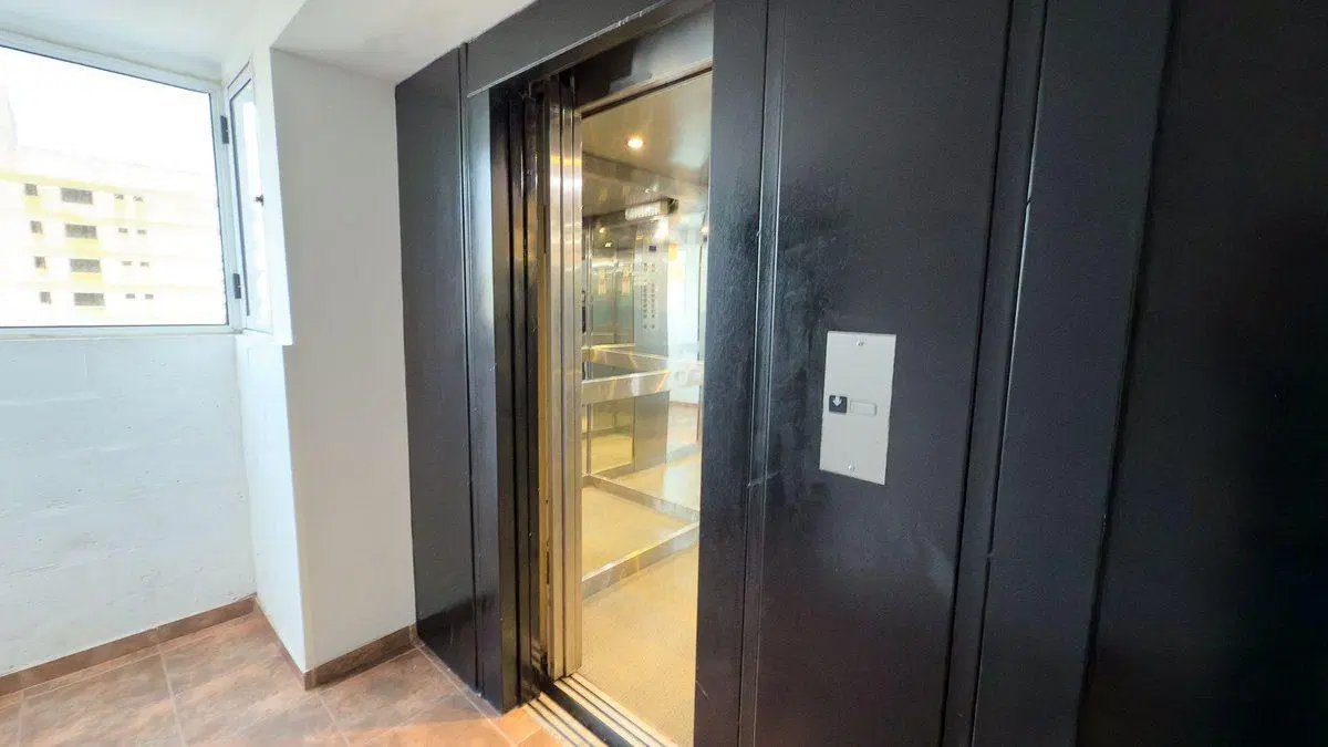 VENTA DEPARTAMENTO 2 AMBIENTES CON COCHERA MIRAMAR 3