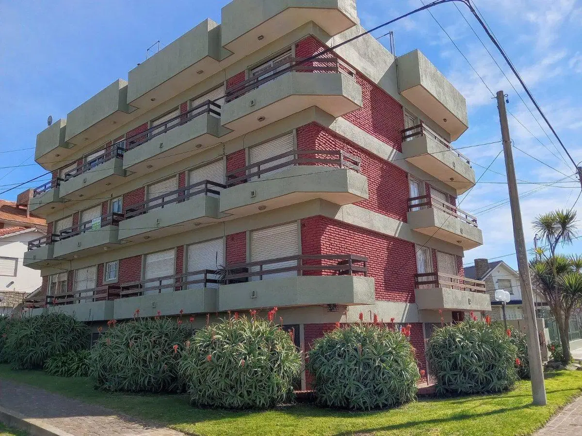 VENTA DEPARTAMENTO 3 AMB. PUNTA MOGOTES 4