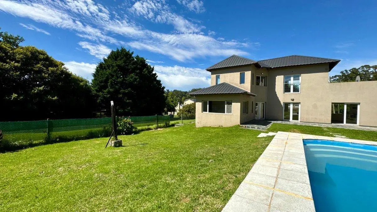 Venta casa 3 ambientes pileta Sierra de los Padres 2