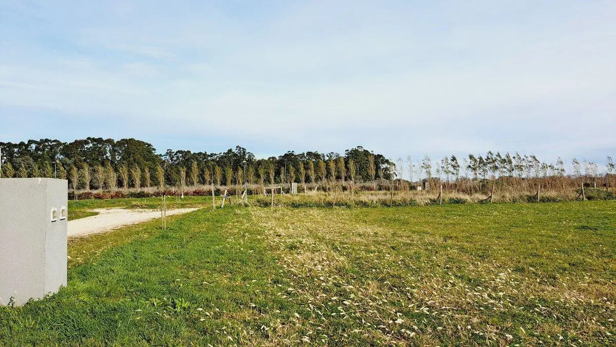 Venta Lote en barrio La Cercania 5