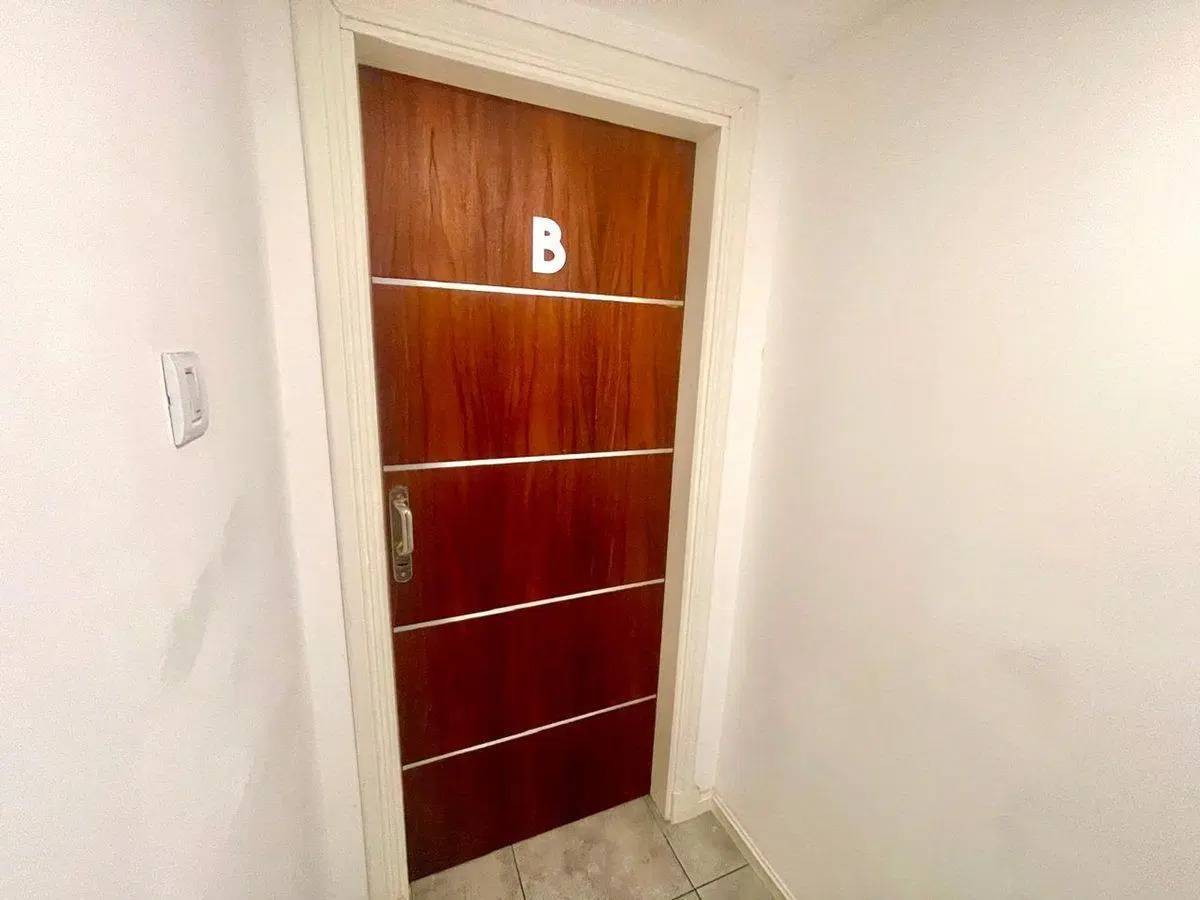 Venta departamento 2 ambientes al frente y cochera 4