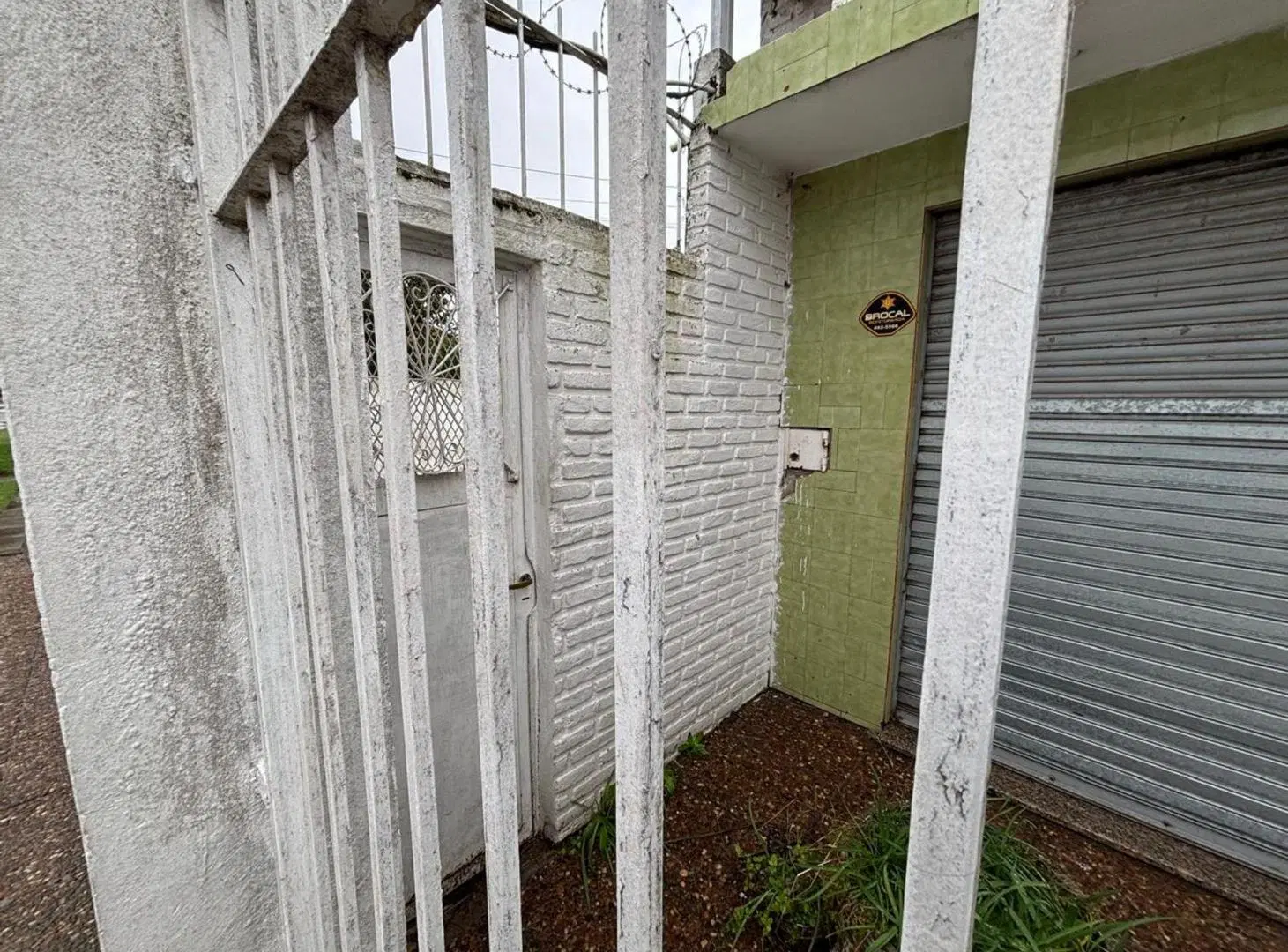 VENTA LOCAL en LOTE de 591 m2 de (12 x 49) 4