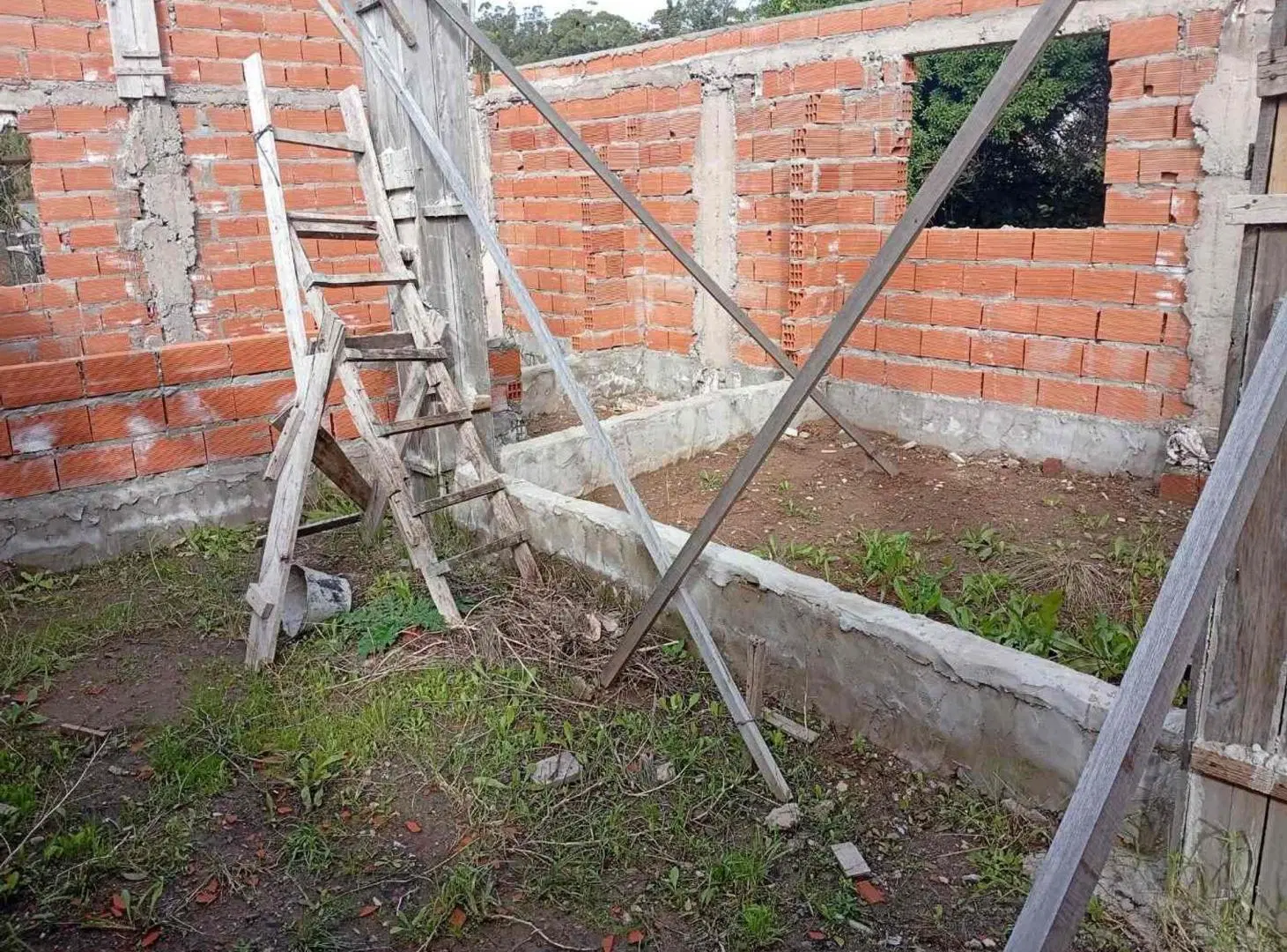 VENTA TERRENO CON CONSTRUCCION FARO NORTE 2