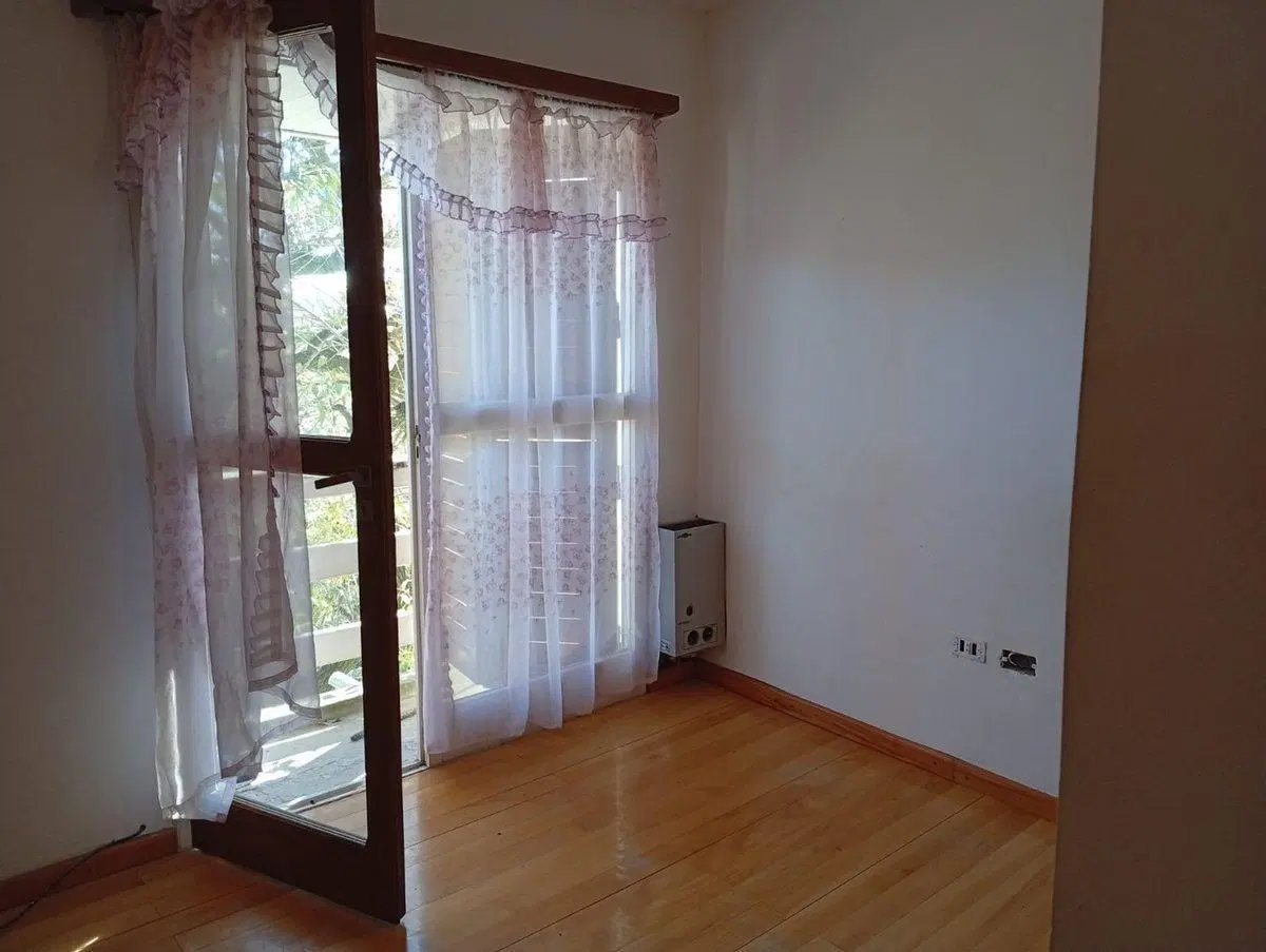 Venta casa 4 ambientes, barrio Las Américas 2