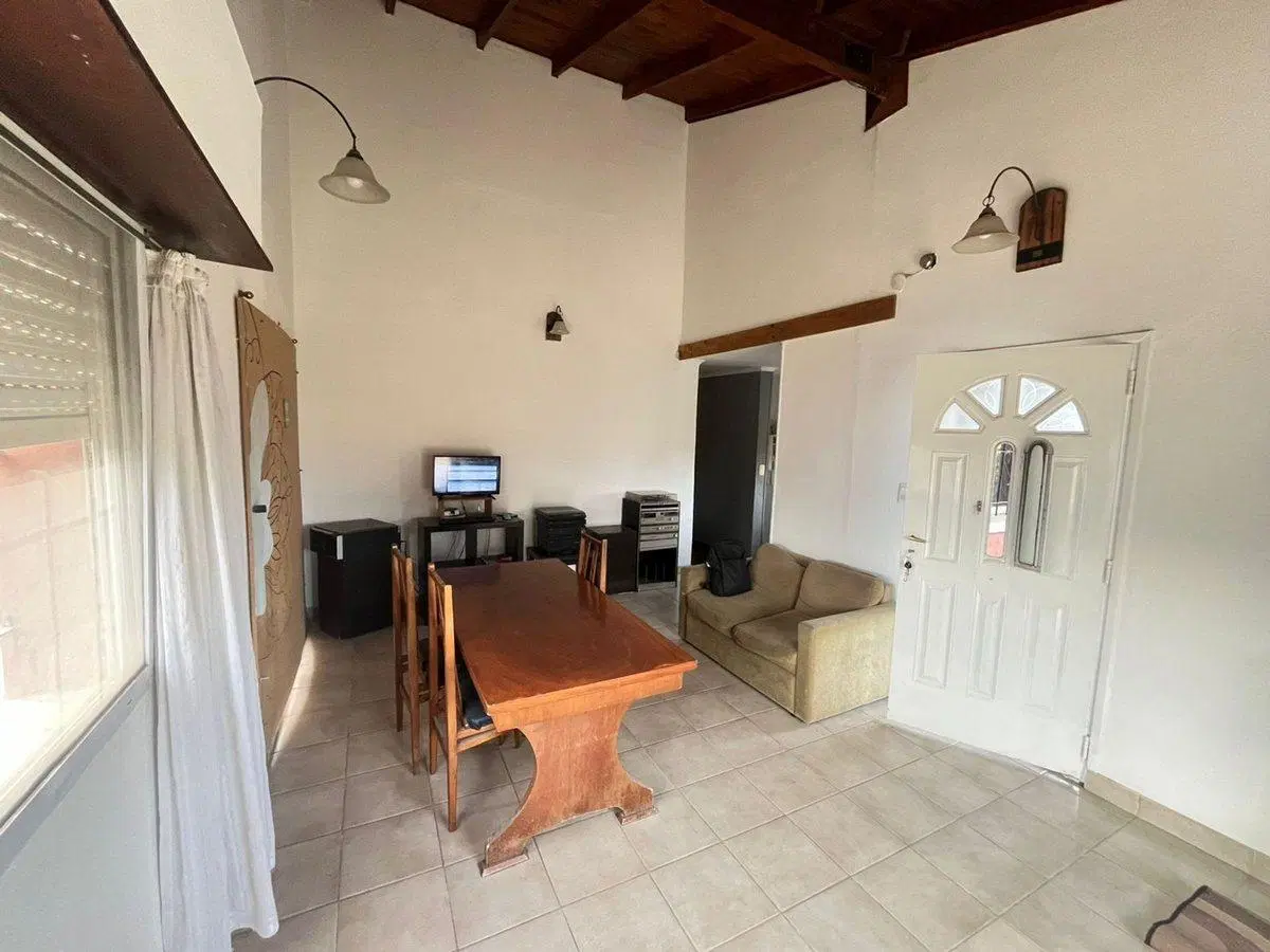 VENTA CASA CON GRAN PARQUE DE 900 MTS2 3