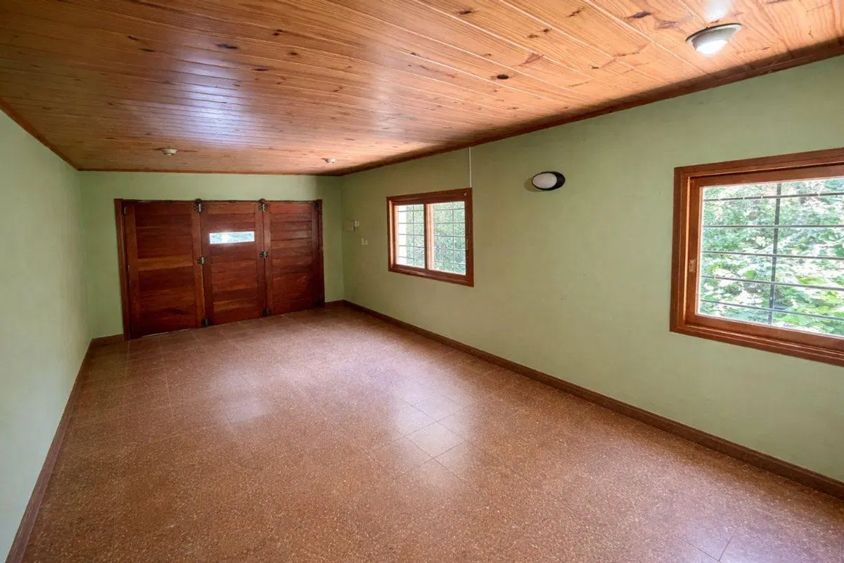 VENTA CASA 4 AMBIENTES PILETA PARRILLA GROSELLAR 2