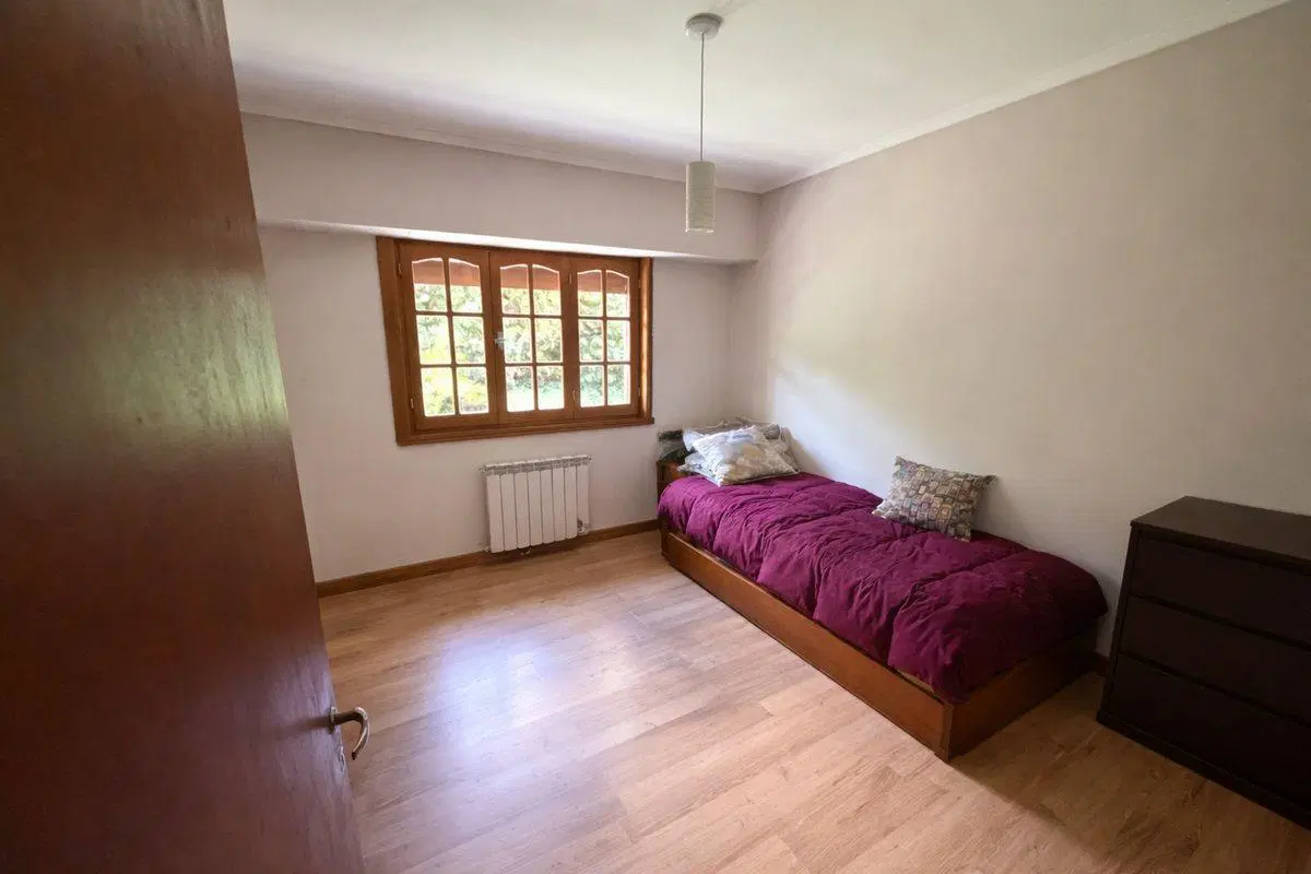 VENTA CASA 4 AMBIENTES PILETA PARRILLA GROSELLAR 3