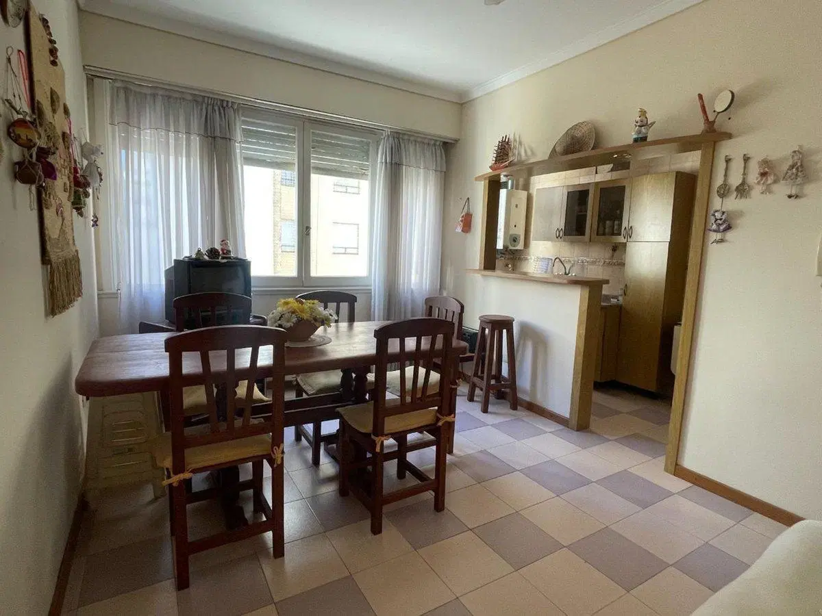 VENTA DEPTO 2 AMBIENTES A 1 CUADRA Y MEDIA DEL MAR 3
