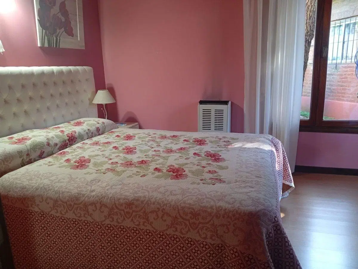 Venta casa 5 amb con quincho, Bosque P. Ramos 5