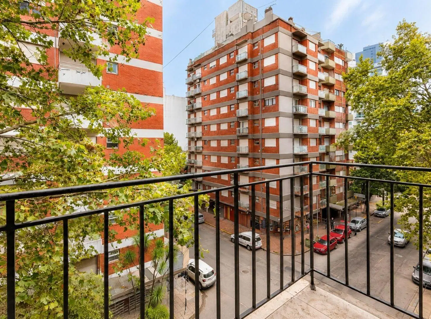 VENTA DEPARTAMENTO AMBIENTE Y MEDIO BALCON GUEMES 5