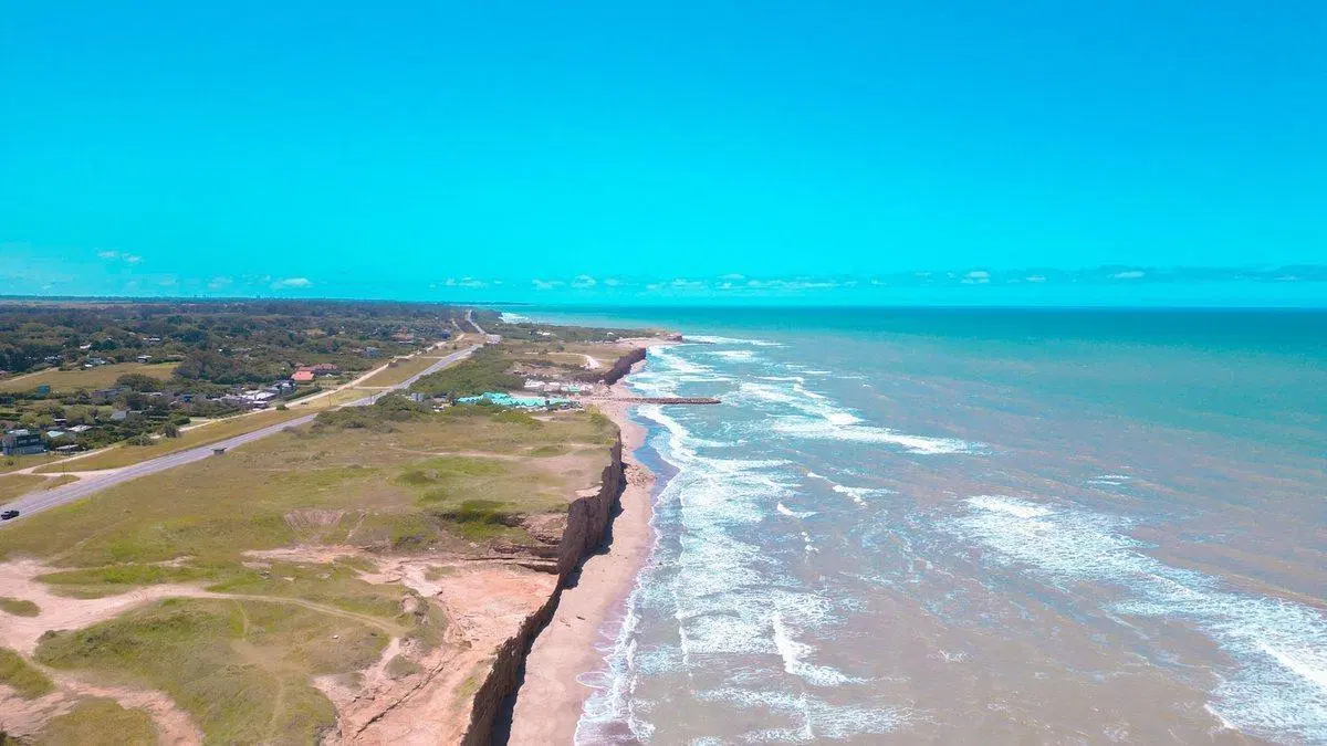 VENTA LOTE EN CHAPADMALAL A PASOS DEL MAR 4