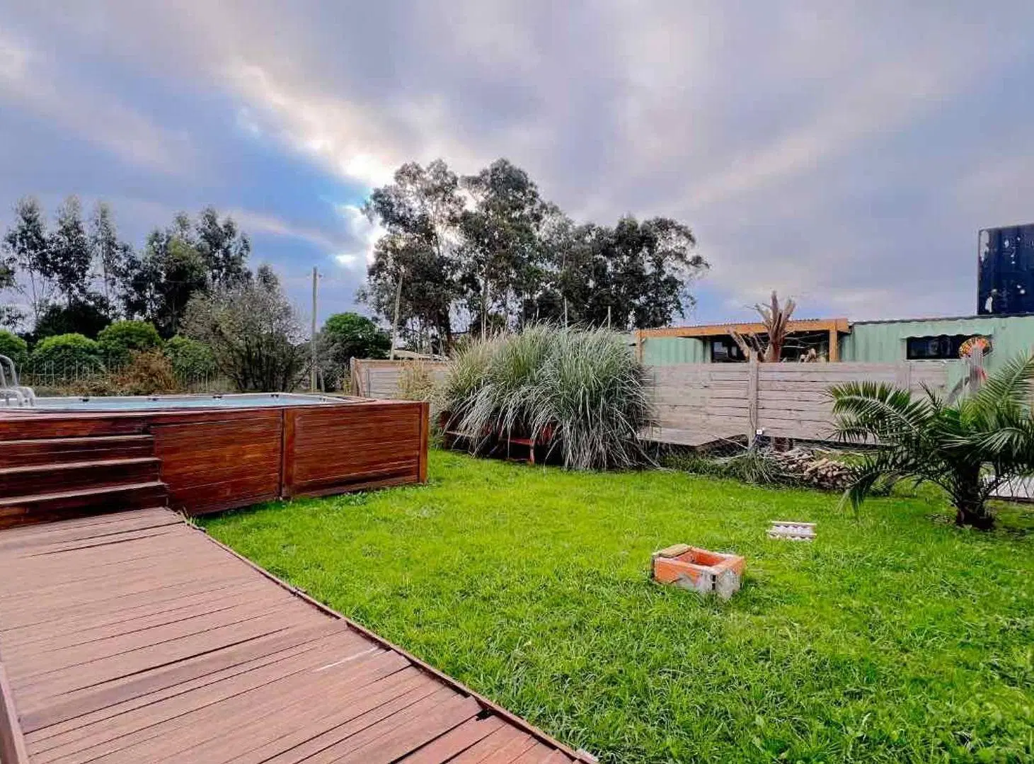 VENTA CASA 5 AMBIENTES + MONOAMB. LOS ACANTILADOS 5