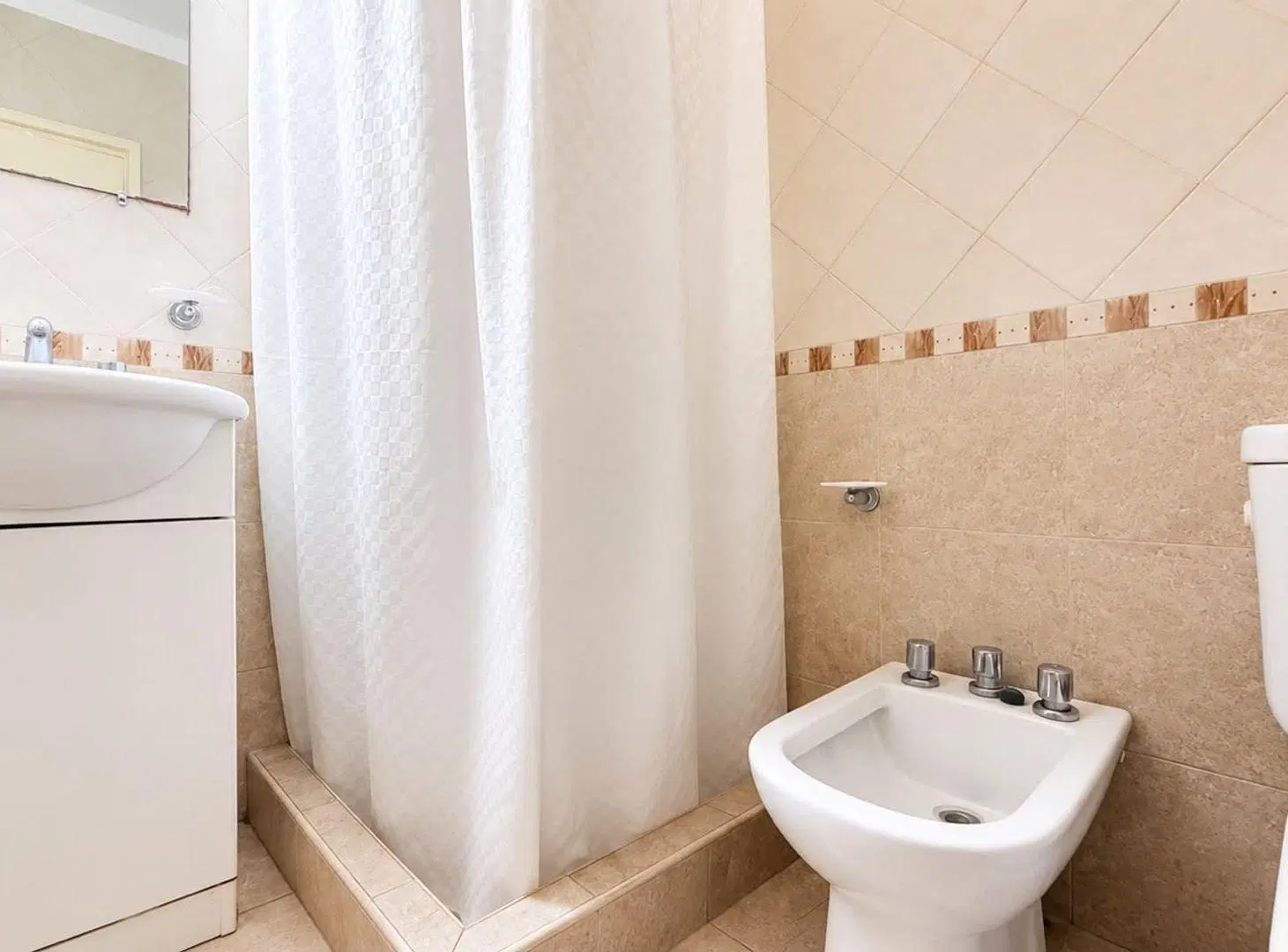 VENTA DEPARTAMENTO 2 AMBIENTES FRENTE PATIO DEPEND 4