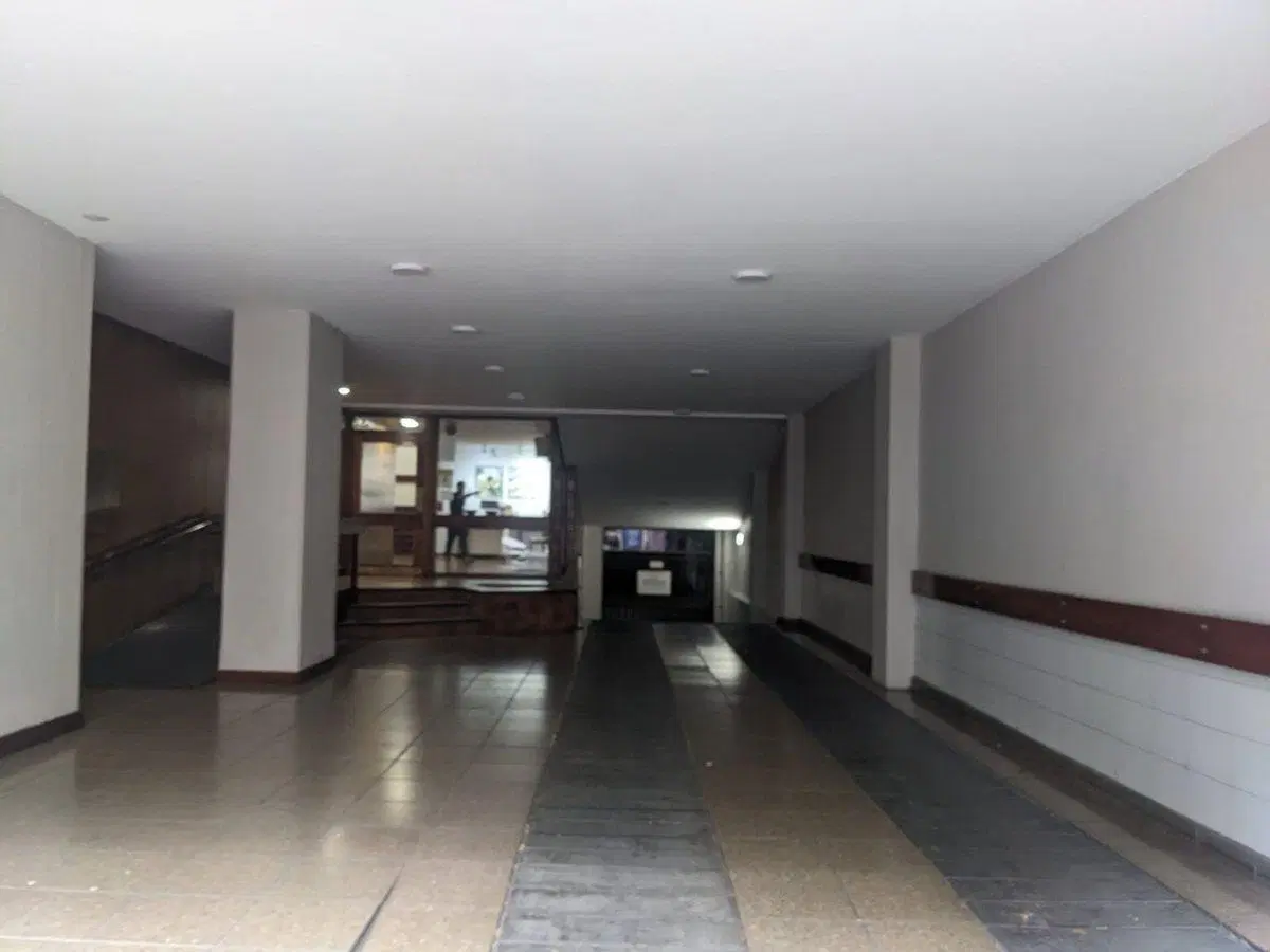 Venta cochera cubierta 15, 72 m2, 25 de Mayo 2944 2