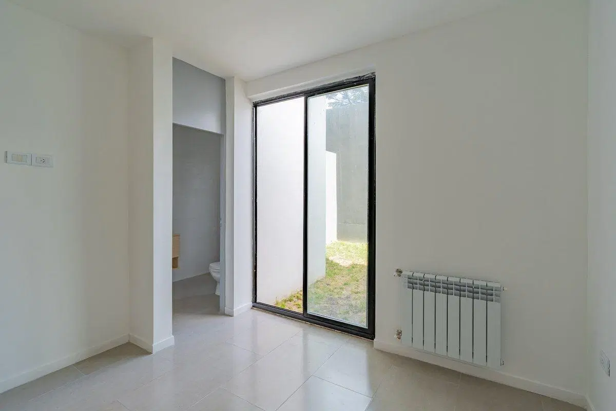 VENTA 2 AMBIENTES CON TERRAZA PATIO 50M2 DEL MAR 8
