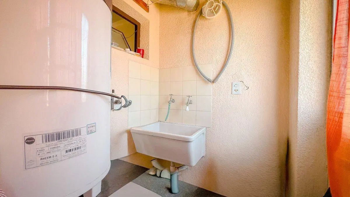 VENTA DPTO 4 AMB. BARRIO JARDIN-IMPECABLE 8