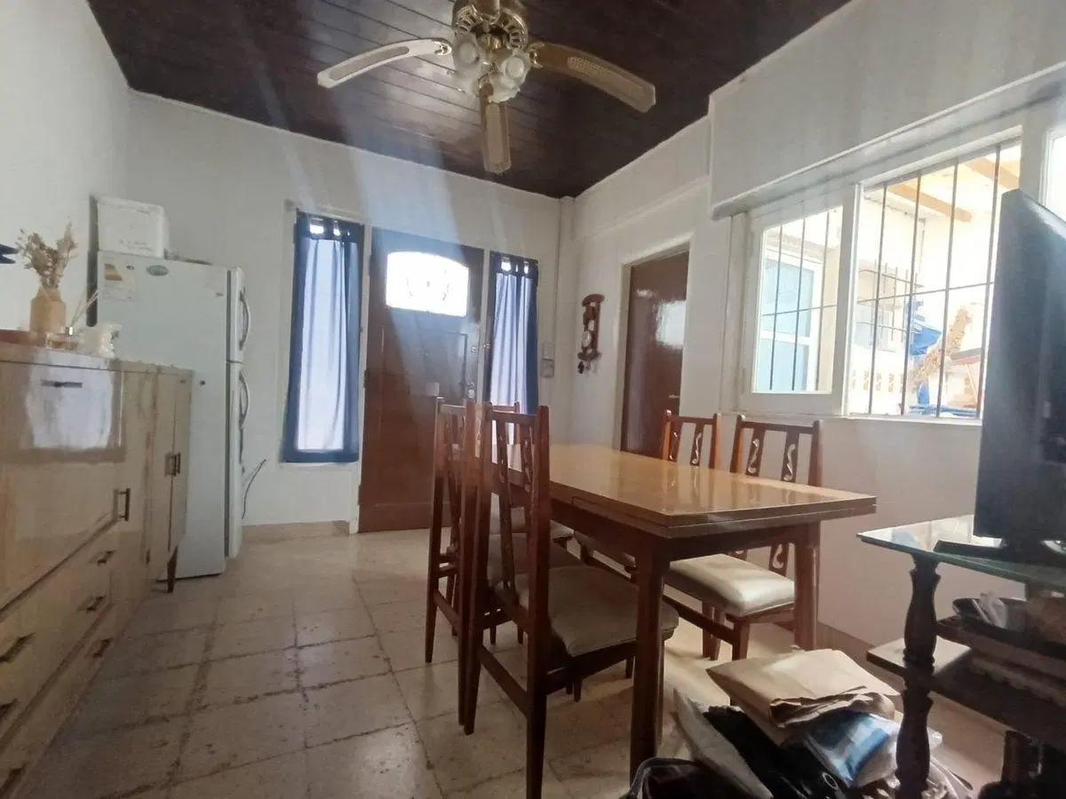 Venta PH en barrio Pompeya – 4 ambientes 8