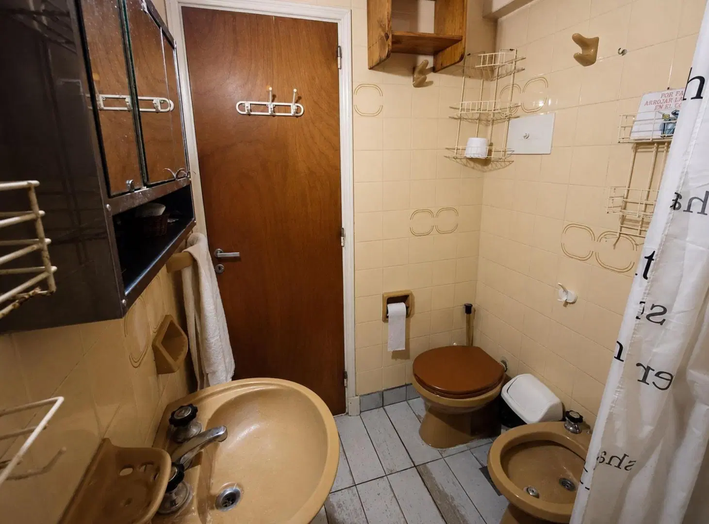 DEPARTAMENTO 2 AMBIENTES AMOBLADO LA PERLA 5