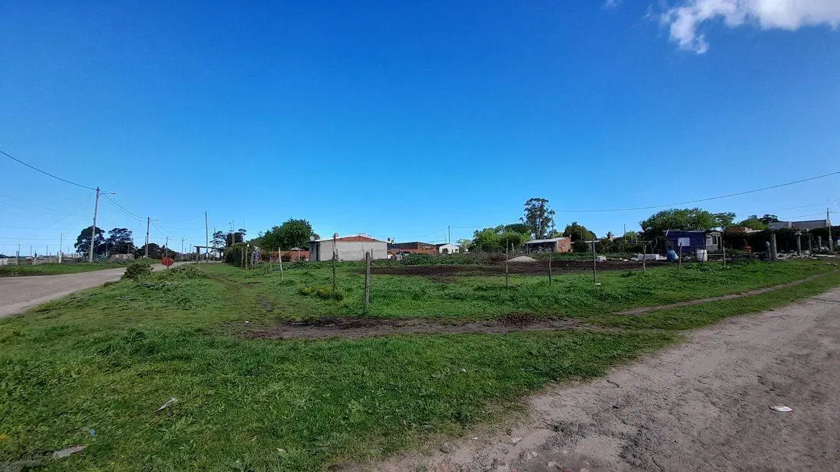 VENTA LOTE DE 646M2 BARRIO SANTA ROSA DEL MAR 2